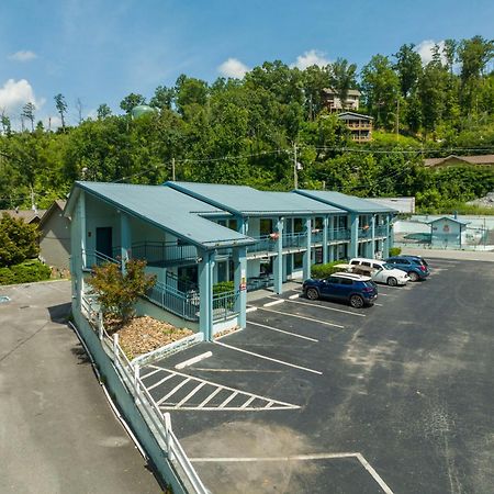 Country Town N' Suites Gatlinburg Zewnętrze zdjęcie