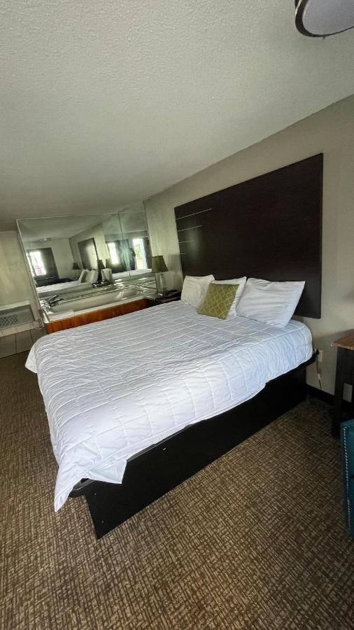 Country Town N' Suites Gatlinburg Zewnętrze zdjęcie