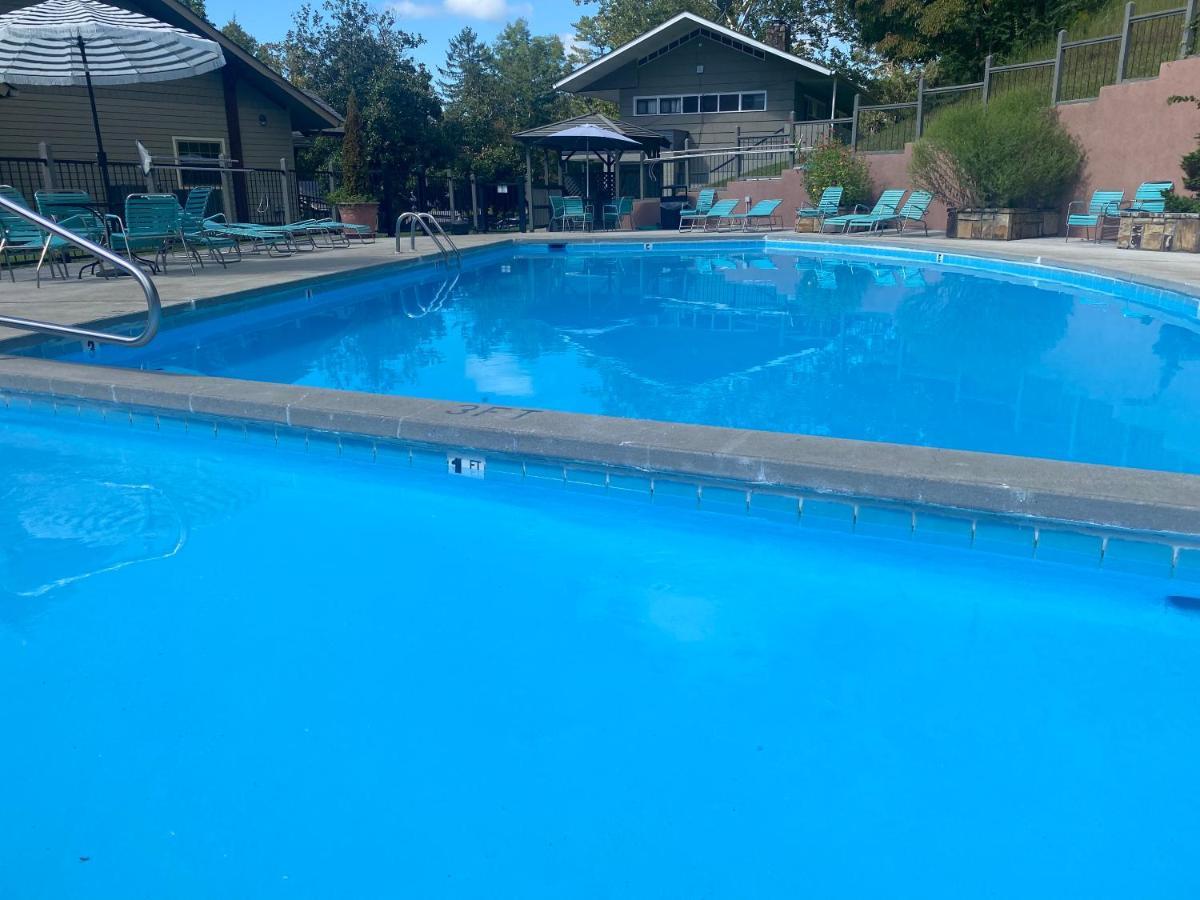 Country Town N' Suites Gatlinburg Zewnętrze zdjęcie