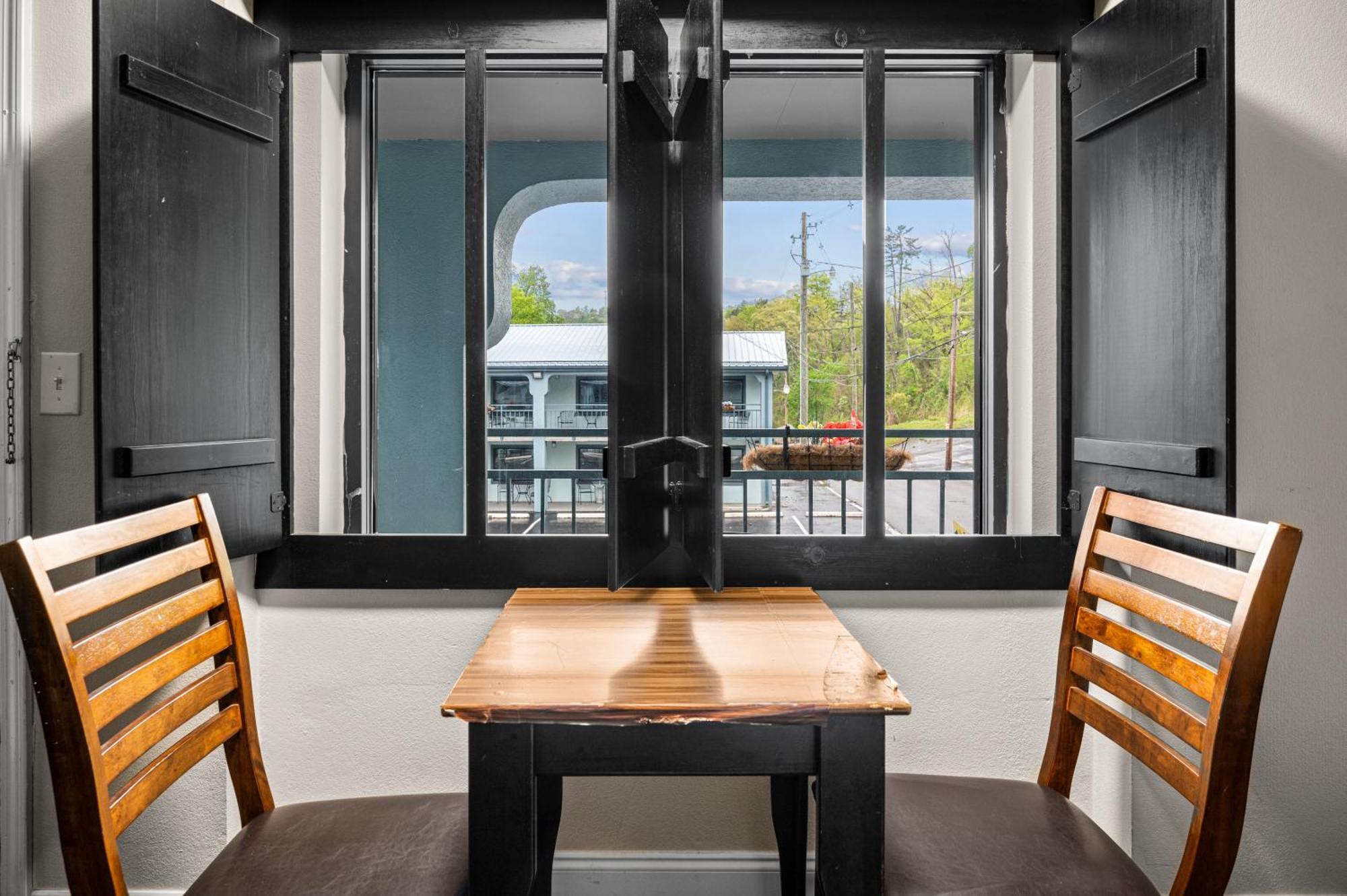 Country Town N' Suites Gatlinburg Zewnętrze zdjęcie