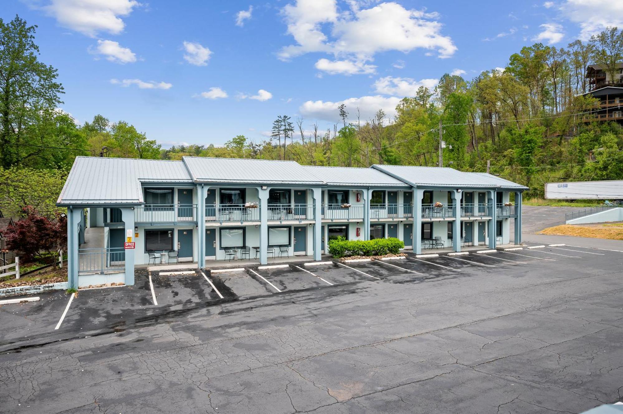 Country Town N' Suites Gatlinburg Zewnętrze zdjęcie